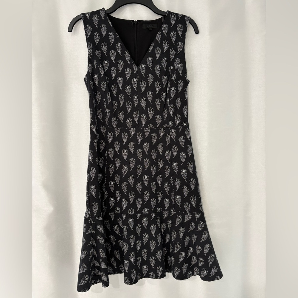 Elegant Black and White Patterned Dress